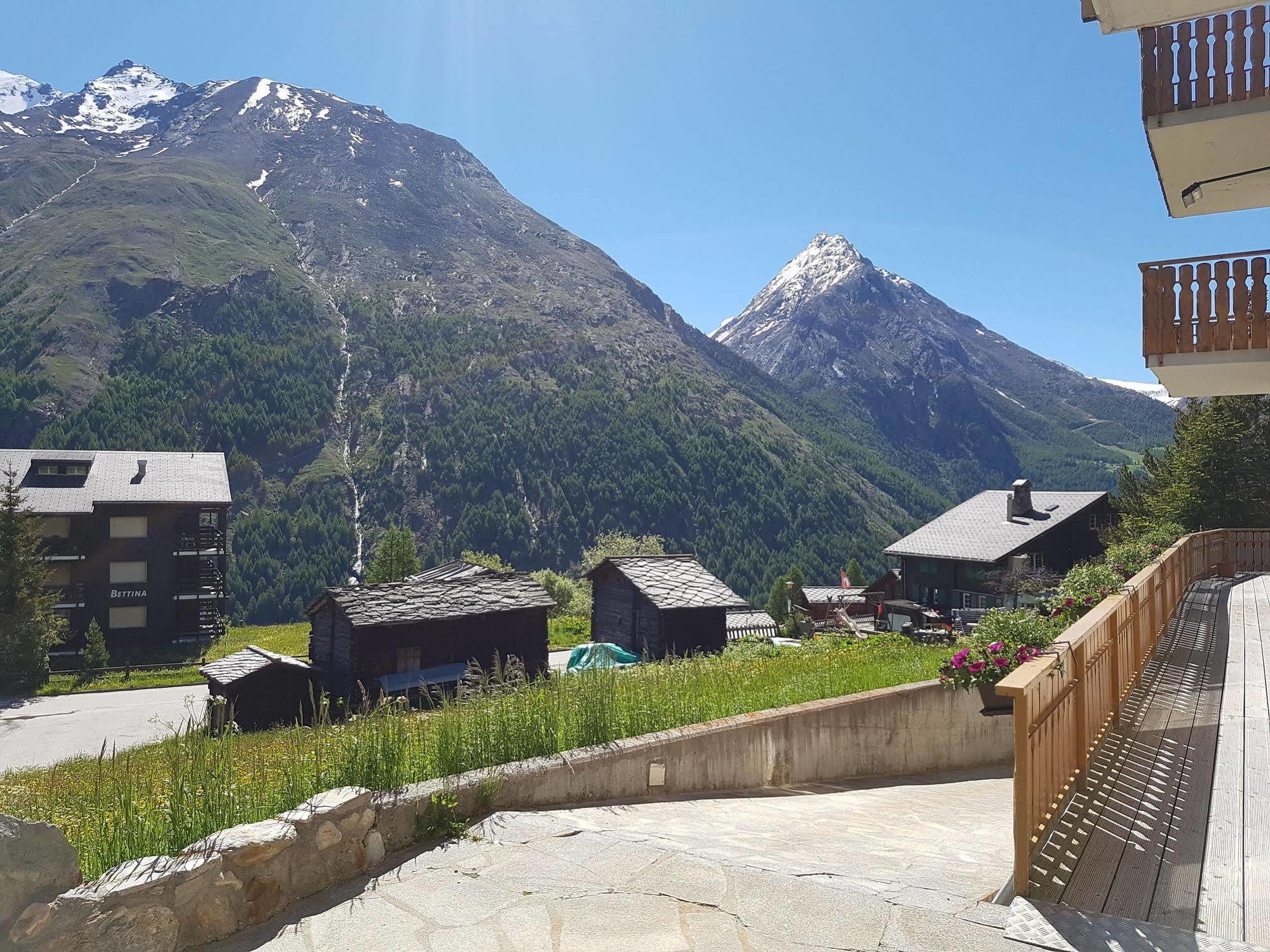 Hotel Alpenperle Saas Fee 외부 사진