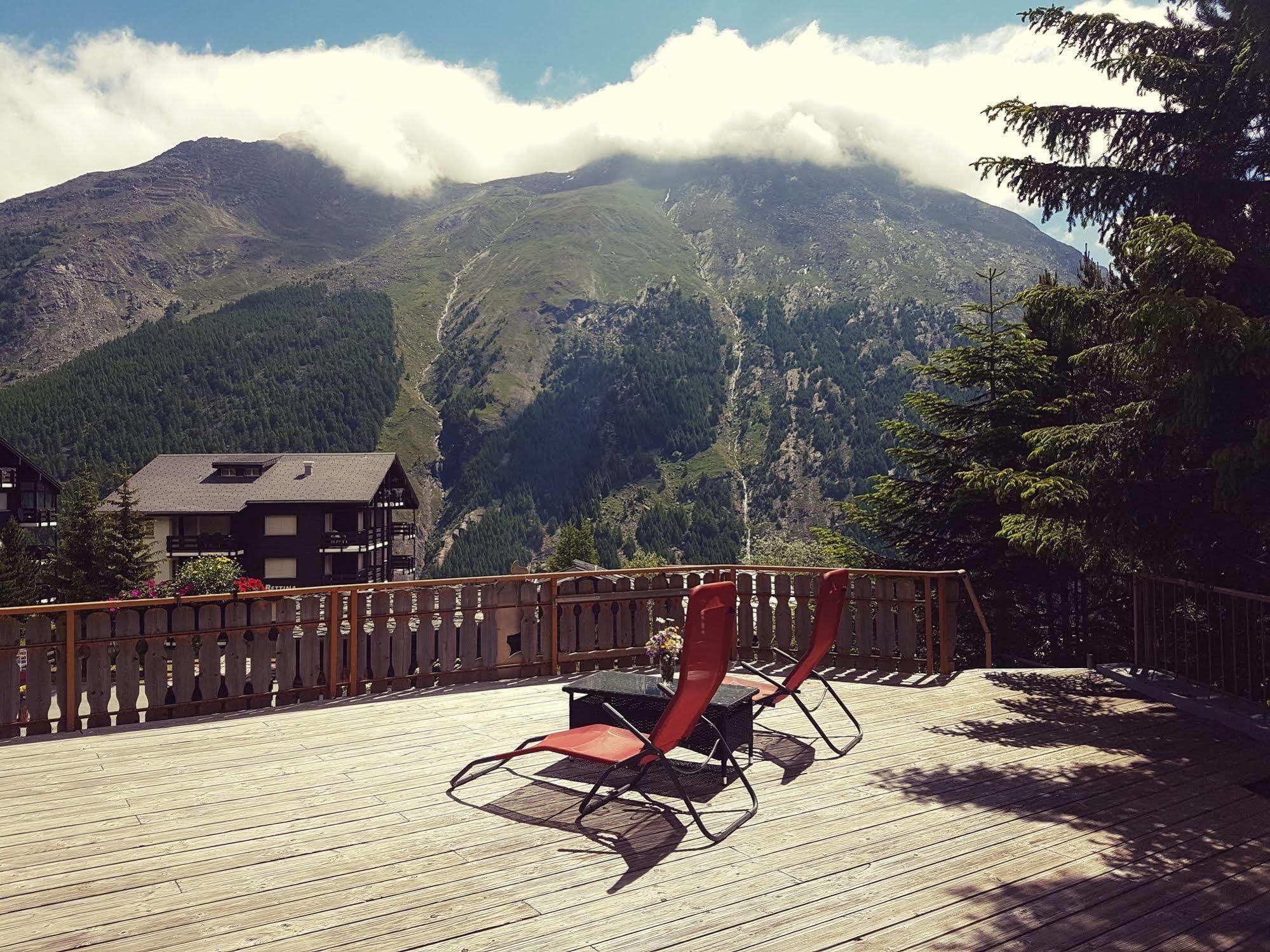 Hotel Alpenperle Saas Fee 외부 사진