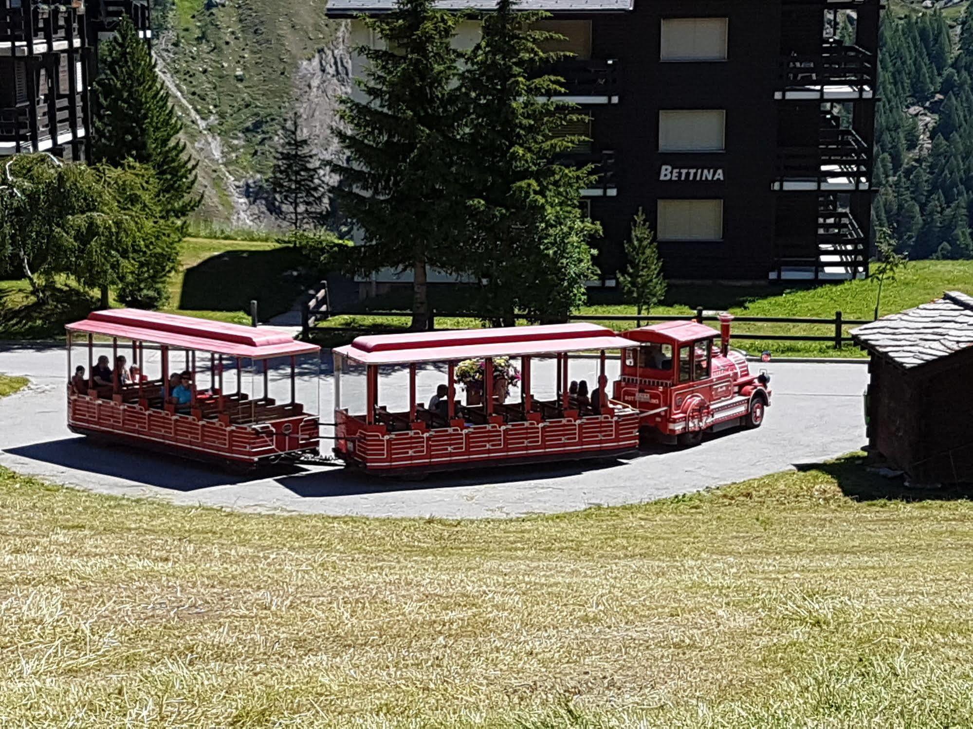 Hotel Alpenperle Saas Fee 외부 사진