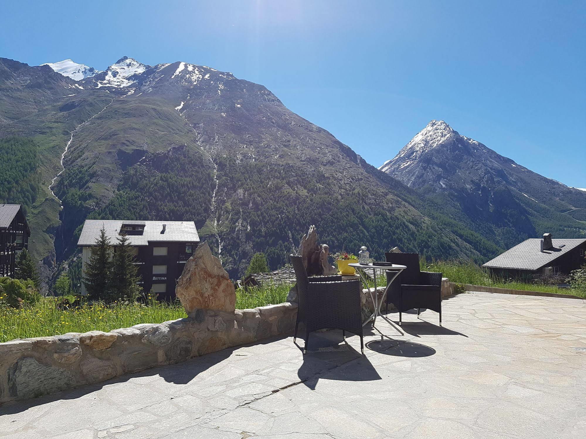 Hotel Alpenperle Saas Fee 외부 사진